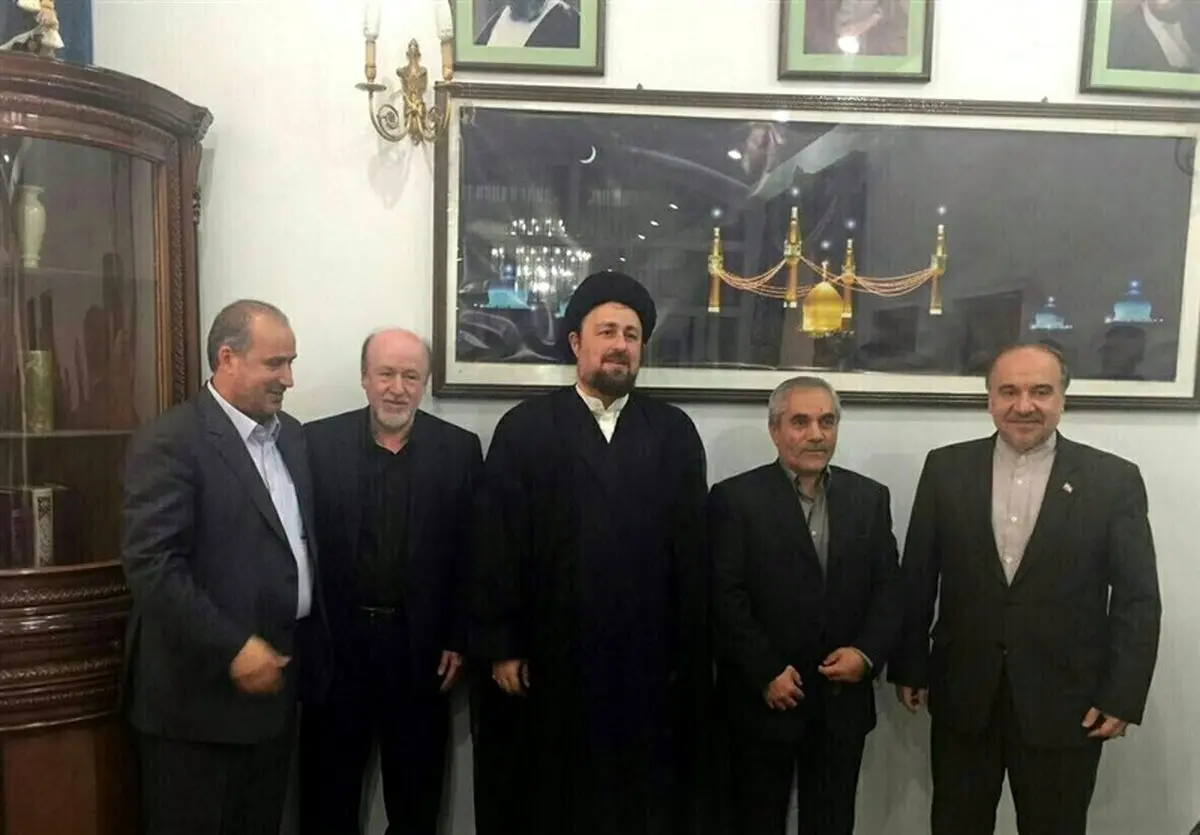 دیدار ورزشی ها با یادگار امام/عکس
