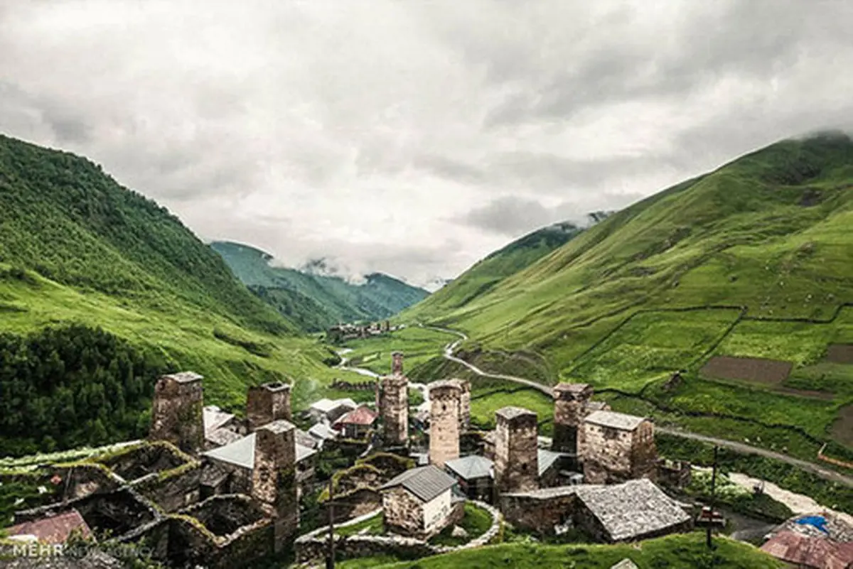 سفر به مرتفع ترین روستای اروپا (عکس)