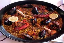 سوژه شدن غذای عجیبی که رز رضوی خورده است! عکس