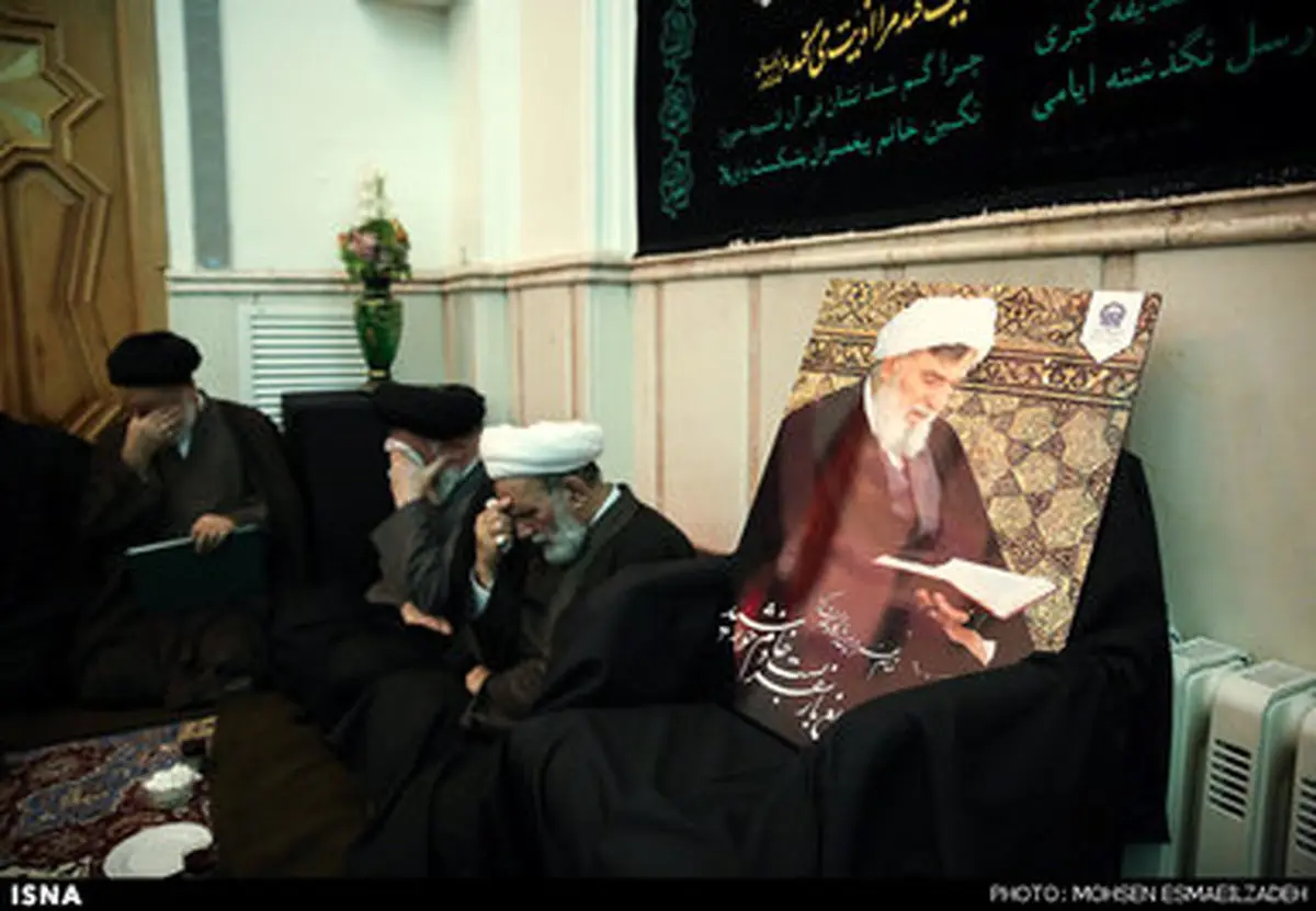 حواشی تصویری مراسم وداع با پیکر مرحوم آیت الله واعظ طبسی با حضور پورمحمدی، محمد هاشمی، علم الهدی و ..
