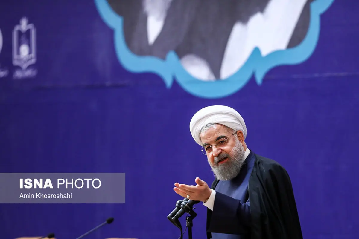 تصاویری از مراسم بزرگداشت فرزند امام با حضور روحانی، بیت امام، همسر آیت الله هاشمی و ...