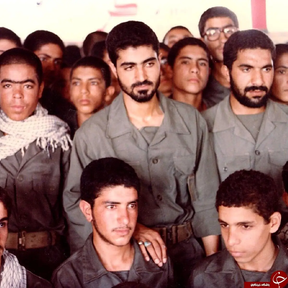 عکس دیده نشده از دوره جوانی سردار سلیمانی