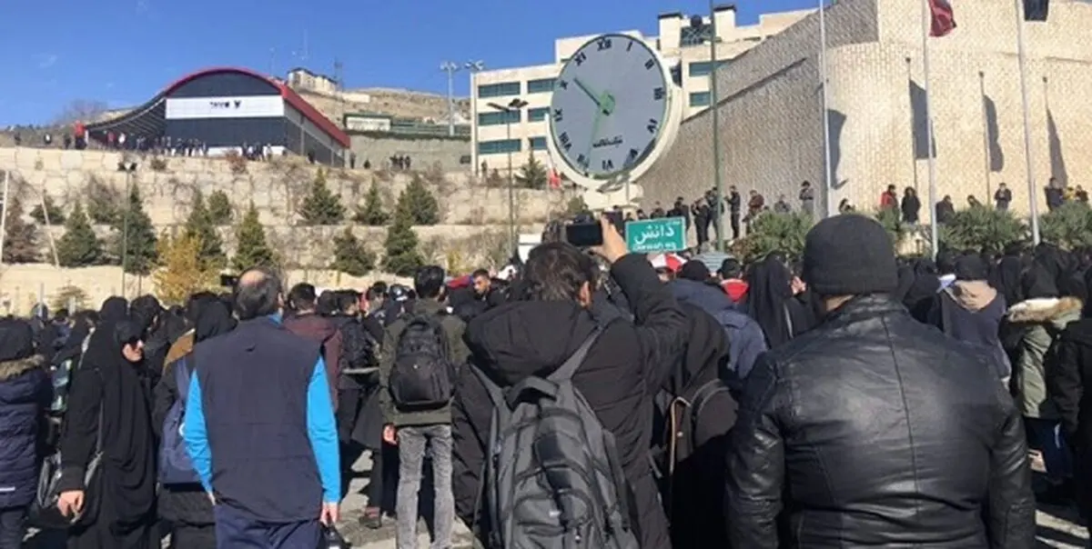 مهم/ تجمع دانشجویان علوم و تحقیقات آغاز شد + عکس
