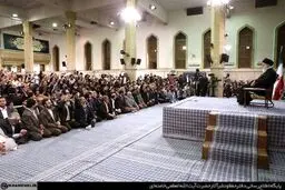 دیدار جمعی از مداحان اهل بیت با رهبر انقلاب به‌مناسبت ولادت حضرت زهرا (س) /گزارش تصویری