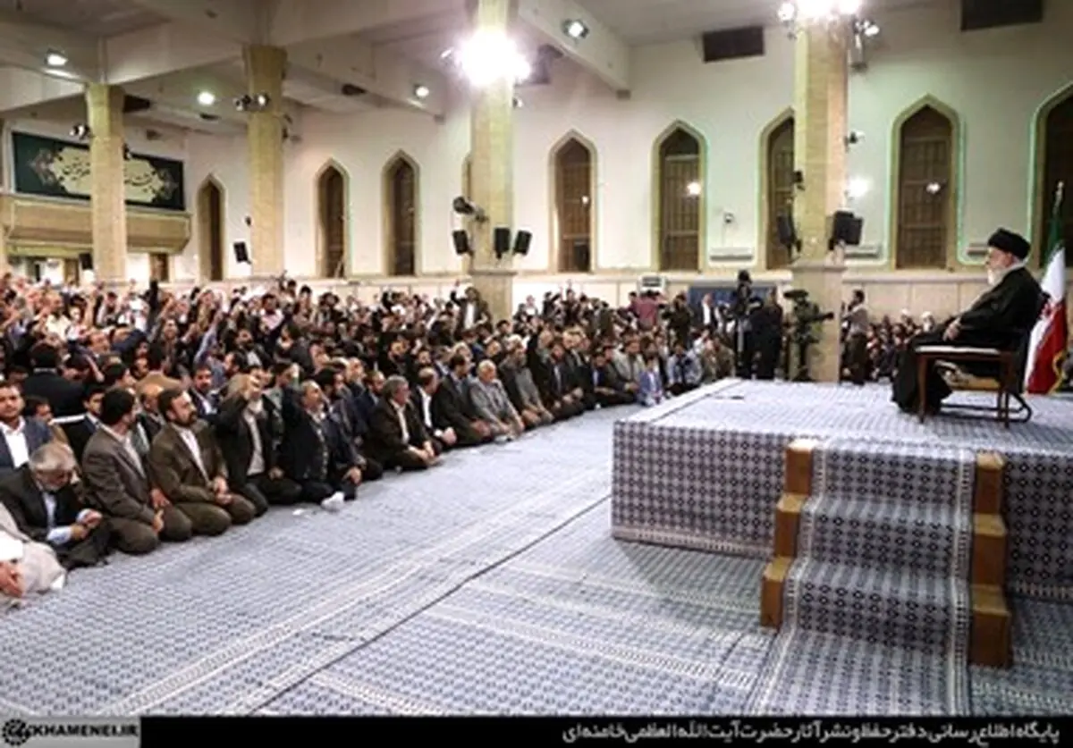 دیدار جمعی از مداحان اهل بیت با رهبر انقلاب به‌مناسبت ولادت حضرت زهرا (س) /گزارش تصویری