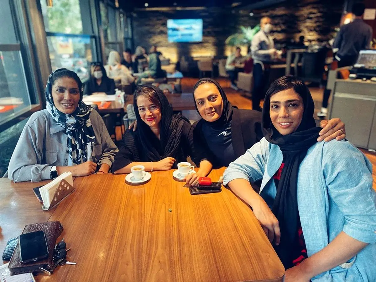 دورهمي ديدني الناز حبيبي با سه بانوي قهرمان + عكس