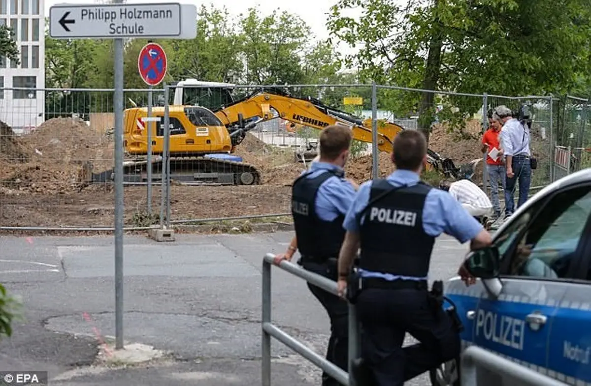 دردسرهای بمب ۱.۴ تنی عمل نکرده از جنگ جهانی دوم/تصاویر