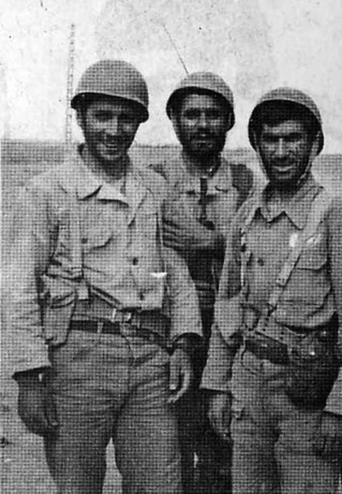 ابراهیم حاتمی کیا در دوره آموزش نظامی/ عکس