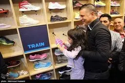 از گلزار، امیر جعفری، امیر علی دانایی فر تا علی منصوریان و پرویز سوبله چوبله در مراسم افتتاح فروشگاه دایی/ گزارش تصویری