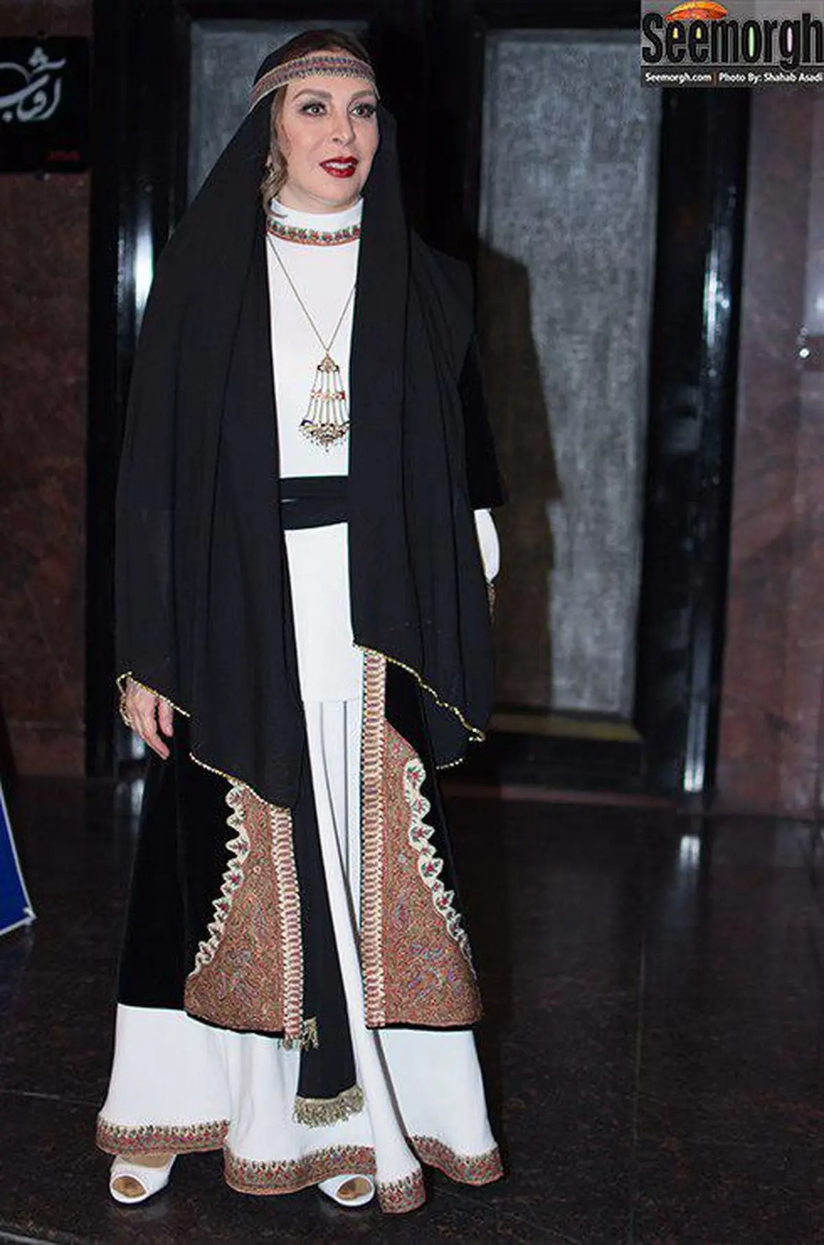 مدل مانتو خاص و متفاوت افسانه بایگان در مراسم خیریه کانون محبت