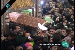 پیکر مطهر آیت‌الله هاشمی وارد ضریح شد/عکس