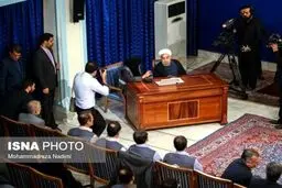 ثبت نام اینترنتی روحانی در طرح سرشماری/ عکس