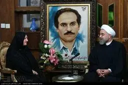 تصاویری از دیدار رییس جمهوری با خانواده شهیدان علی محمدی و صیاد شیرازی