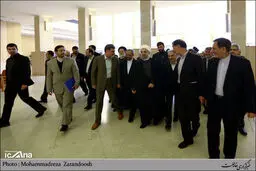 حاشیه های تصویری متفاوت از ورود رئیس جمهور به محوطه مجلس