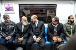 خوش و بش قالیباف و چمران در مترو/عکس