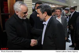 تسلیت احمدی نژاد به محمد رضا رحیمی/ عکس