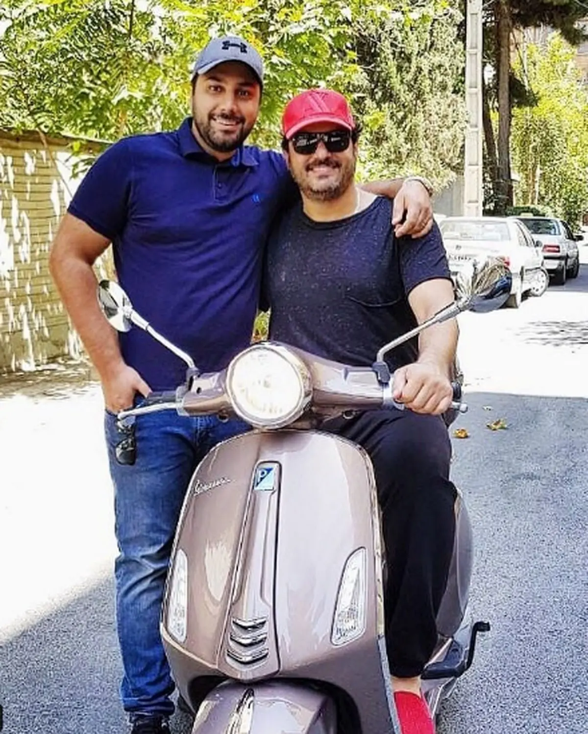 دستگیری سوپراستار مردمی در خیابان+عکس