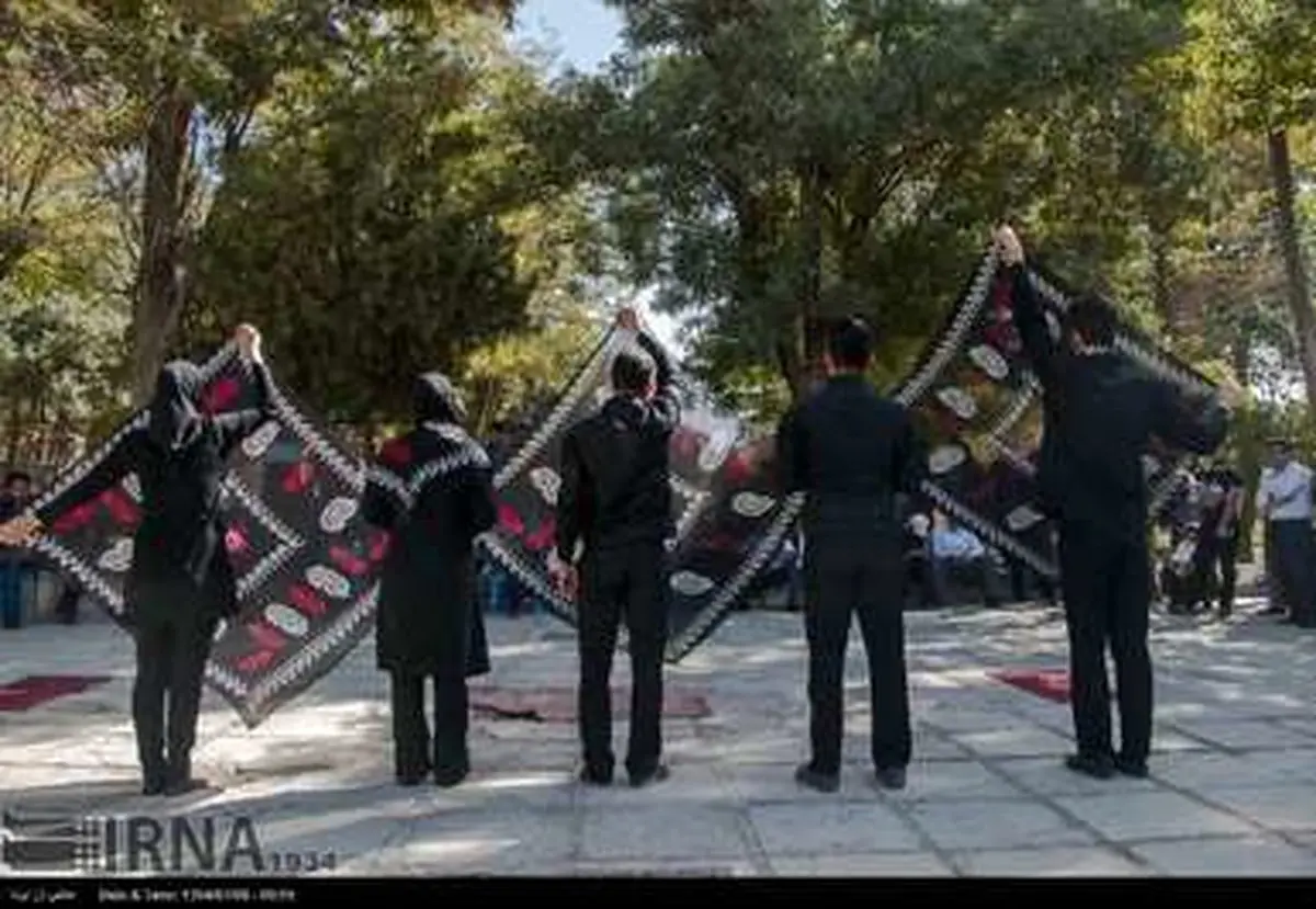 حواشی یک تئاتر خیابانی‎/تصاویر