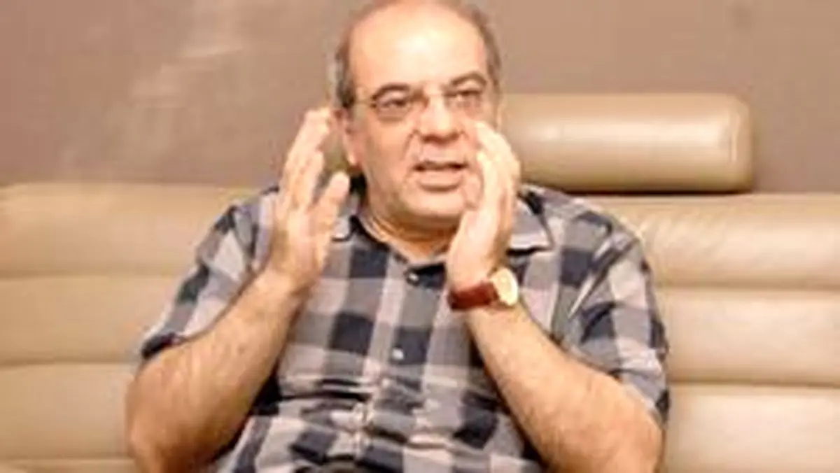 عباس عبدی: اصولگراها یک لیست بدهند برای اصلاح‌طلبان بهتر است/ رقیب اصلاح‌طلبان، مردم‌ هستند نه اصولگراها/ فعلا اصلاح‌طلبان باید ماموریت ناشدنی جذب مردم را کلید بزنند