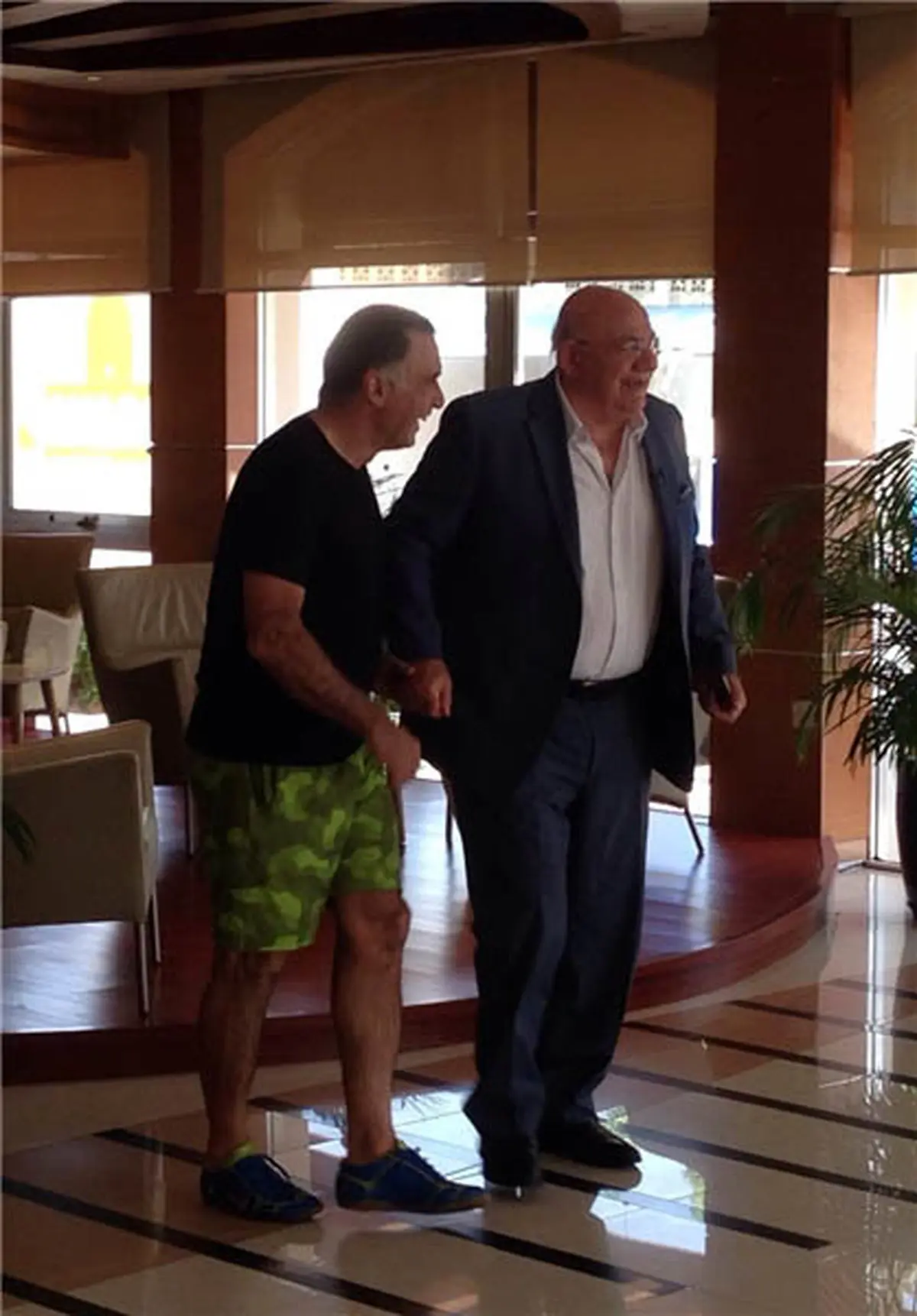 تیپ زننده یک پرسپولیسی در امارات اعتراض ها را برانگیخت+عکس