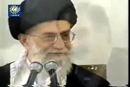 ببینید : شعرخوانی مرحوم «زرویی نصرآباد» در محضر رهبر انقلاب