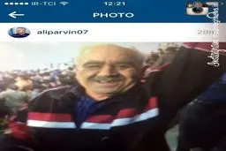 هوادار جان‌باخته پرسپولیس در استادیوم/عکس