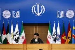 روایت تصویری از حضور رهبر انقلاب در ششمین کنفرانس بین المللی حمایت از انتفاضه فلسطین
