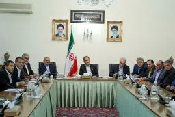 پنج گلایه صنعتگران به جهانگیری/ دستور معاون اول در صورت تخلفات بانکی