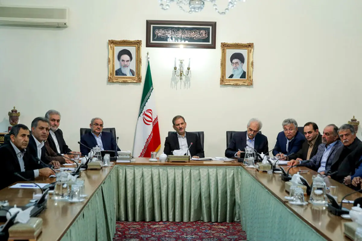 پنج گلایه صنعتگران به جهانگیری/ دستور معاون اول در صورت تخلفات بانکی