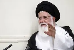 امام جمعه مشهد با اشاره به دستگیری مدیر آمدنیوز: قدرت ایران تنها در مرز جغرافیایی ایران نیست بلکه در منطقه هم هست