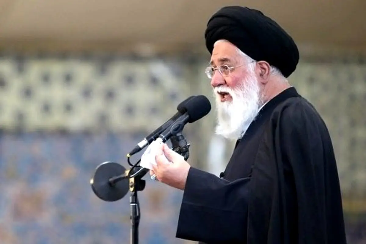 علم‌الهدی:آمریکا از موشک‌های ما می‌ترسد/ امروز خاکریز ما در ۱۰ متری مرز اسرائیل است/
غیرت دینی و ملی اقتضا نمی‌کند کالای خارجی بخریم