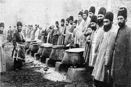 مراسم آش پزان شاه قاجار/عکس