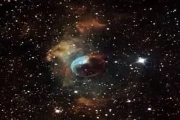 وقتي با شاهكار تلسكوپ هابل به قلب سحابي حباب سفر مي‌كنيد/ عکس