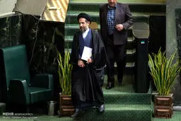حداد و زاکانی علیه ابوترابی/ «سید میانجی» در حاشیه فهرست ائتلاف اصول‌گرایان