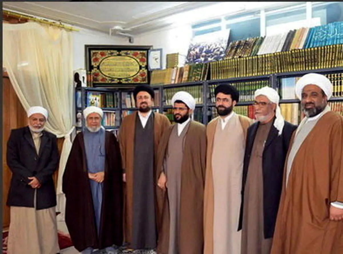 دیدار سید حسن خمینی با جمعى از علماى اهل سنت هرمزگان