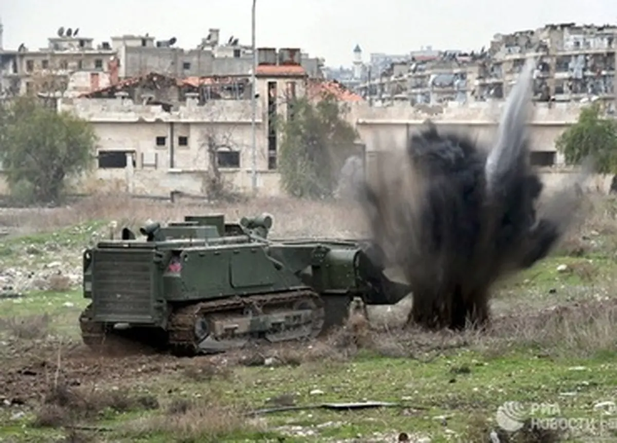 پاکسازی تله‌های انفجاری حلب توسط روس ها/تصاویر