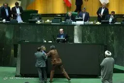 اتفاقی ناخوشایند در جلسه امروز مجلس! / تصاویر