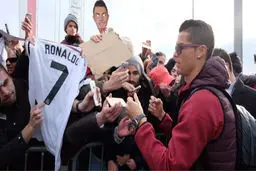 استقبال پرشور از رونالدو در زوريخ (عکس)