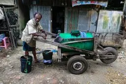 عکس/ شهر بشکه‌ای