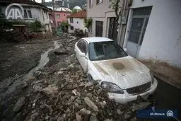 تصاویری از خسارت سیل و رانش زمین در ترکیه