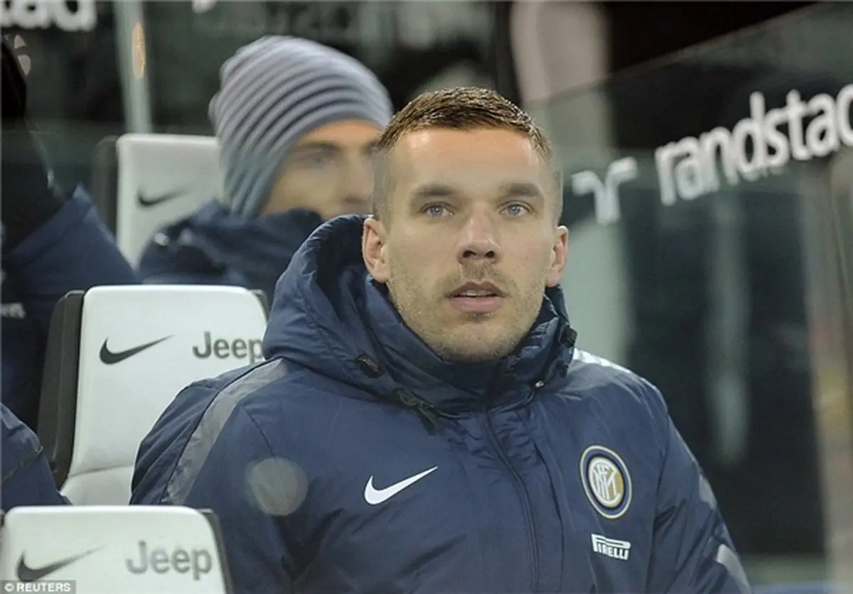 انتقام آپاچی از مانچو در شب رونمایی از پودولسکی دوام نداشت+تصاویر