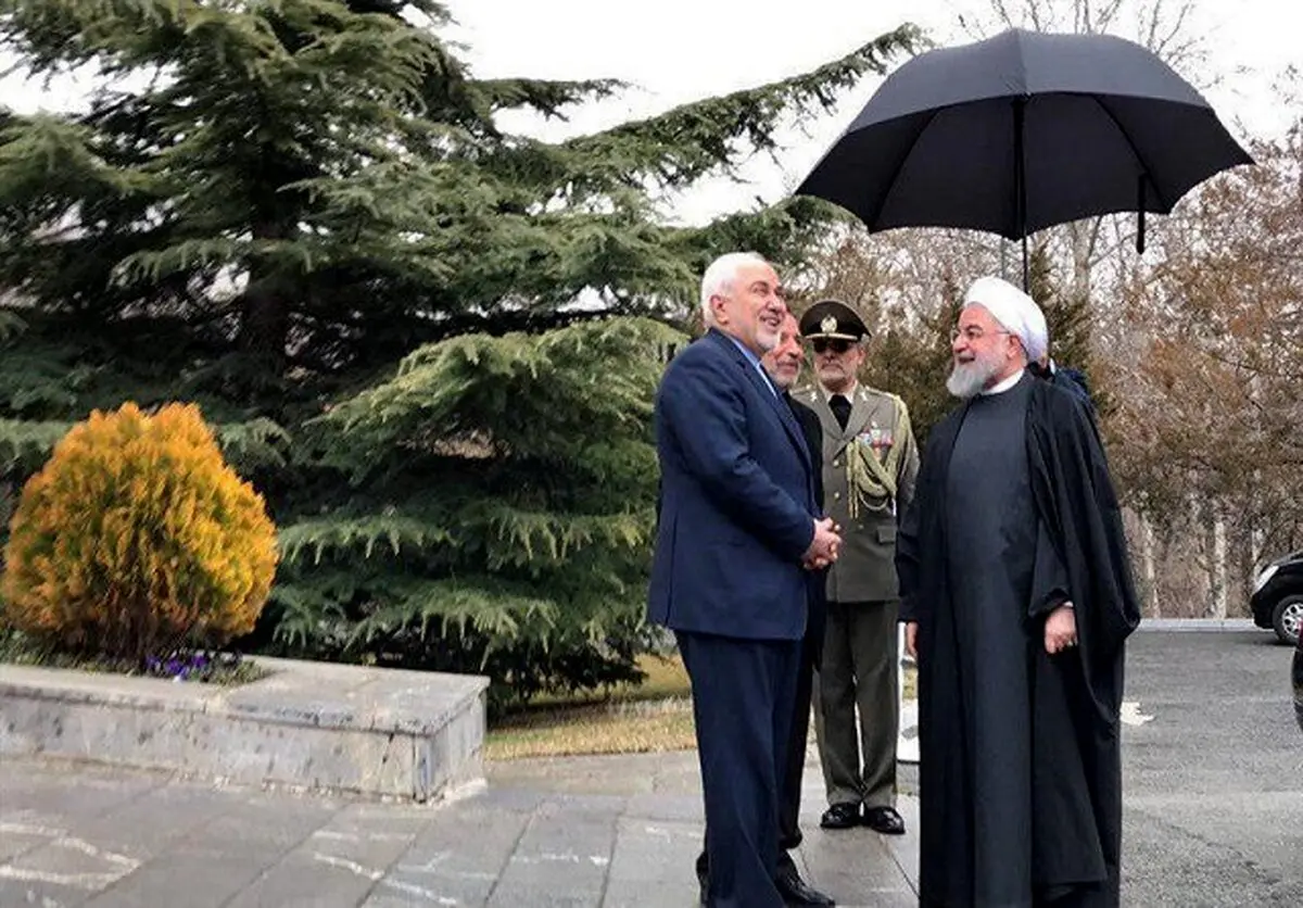 خوش و بش روحانی و ظریف بعد از پذیرفته نشدن استعفا + عکس