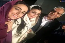سلفی مهران مدیری با هوادارنش+ عکس