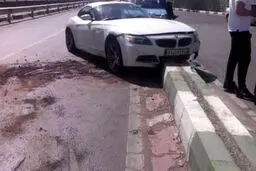 تصادف شدید بی ام و کروک در تهران/تصاویر