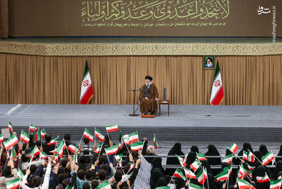 رهبر انقلاب