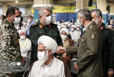 دیدار مسئولان نظام و میهمانان وحدت اسلامى‌ با رهبر انقلاب