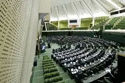 جلسه ویژه کمیسیون امنیت ملی درباره «اجرای قانون اقدام راهبردی برای لغو تحریم‌ها»