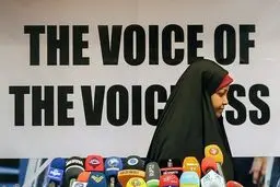 واکنش مرضیه هاشمی به گفتگو با آمریکا/ خط من مشخص است: خط امام!