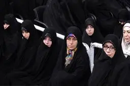 عکس/ دختر فرمانده کل ارتش در مراسم تنفیذ ریاست جمهوری