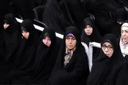 عکس/ دختر فرمانده کل ارتش در مراسم تنفیذ ریاست جمهوری